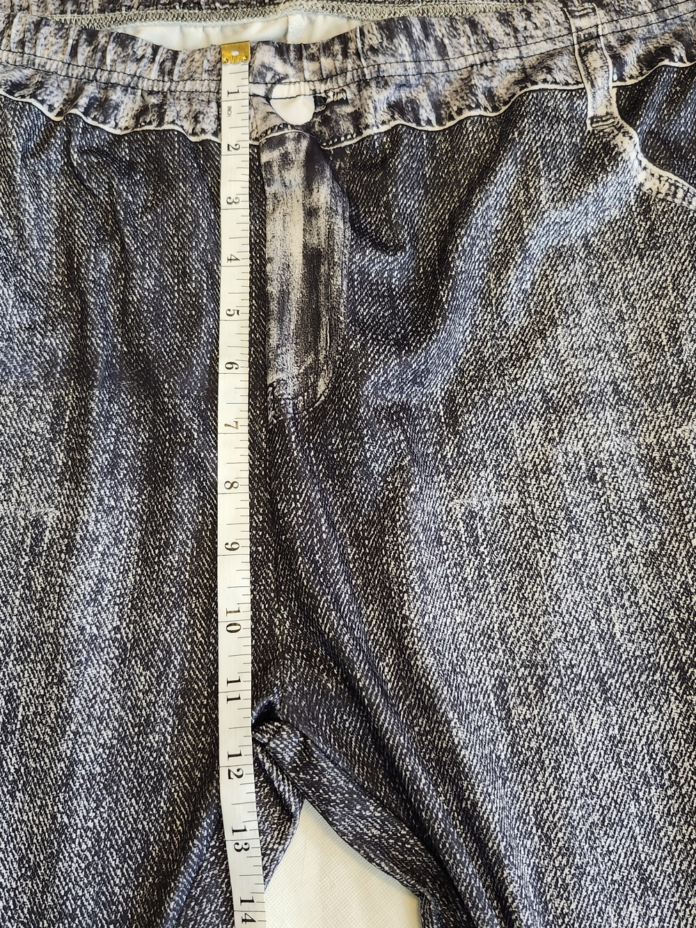 Women's Black Washed Floral-Print Leggings - Picture 7 of 9